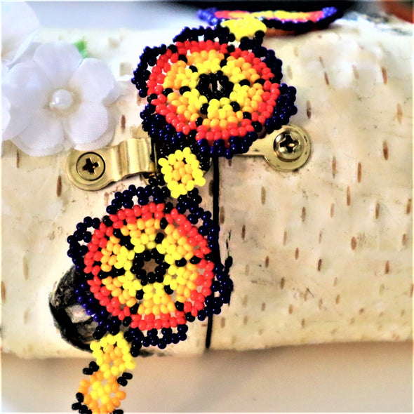 Beautiful Mexican Beaded Huichol Flower Bracelet