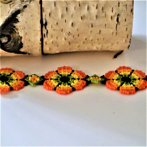 Beautiful Mexican Beaded Huichol Flower Bracelet