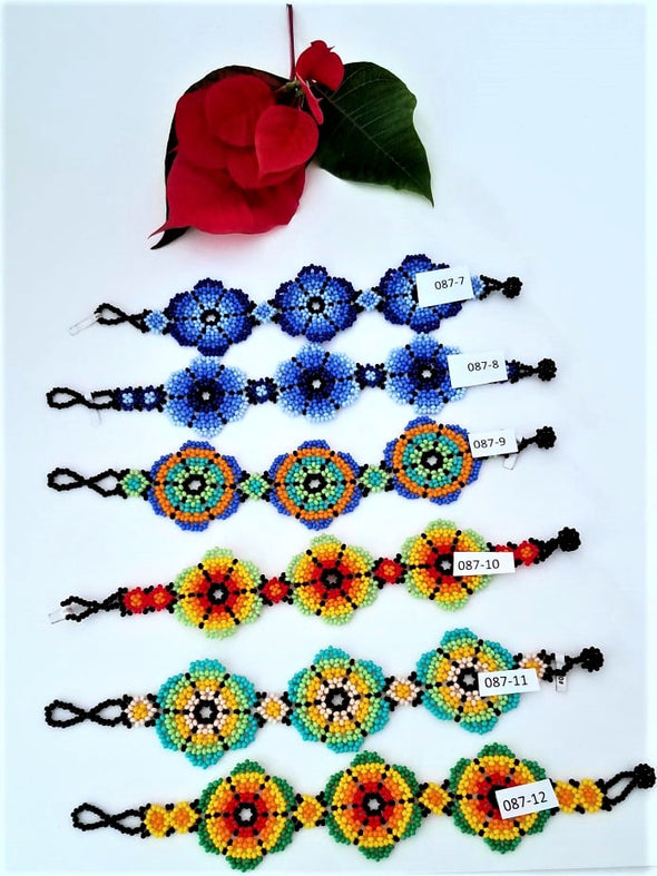 Beautiful Mexican Beaded Huichol Flower Bracelet