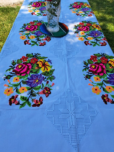 Mexican Tablecloth- Large Bouquet Design